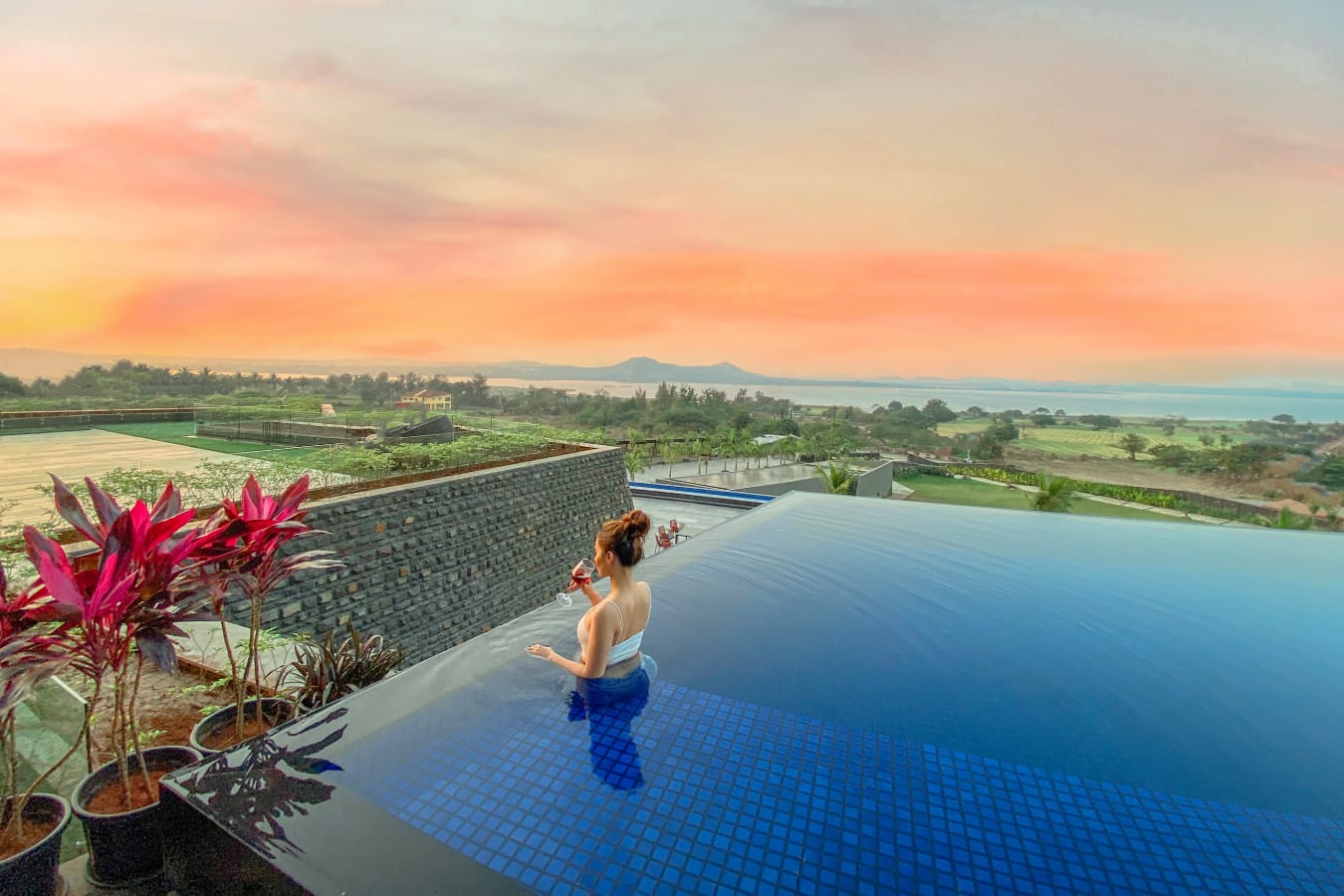 Luxury suite in Lonavala